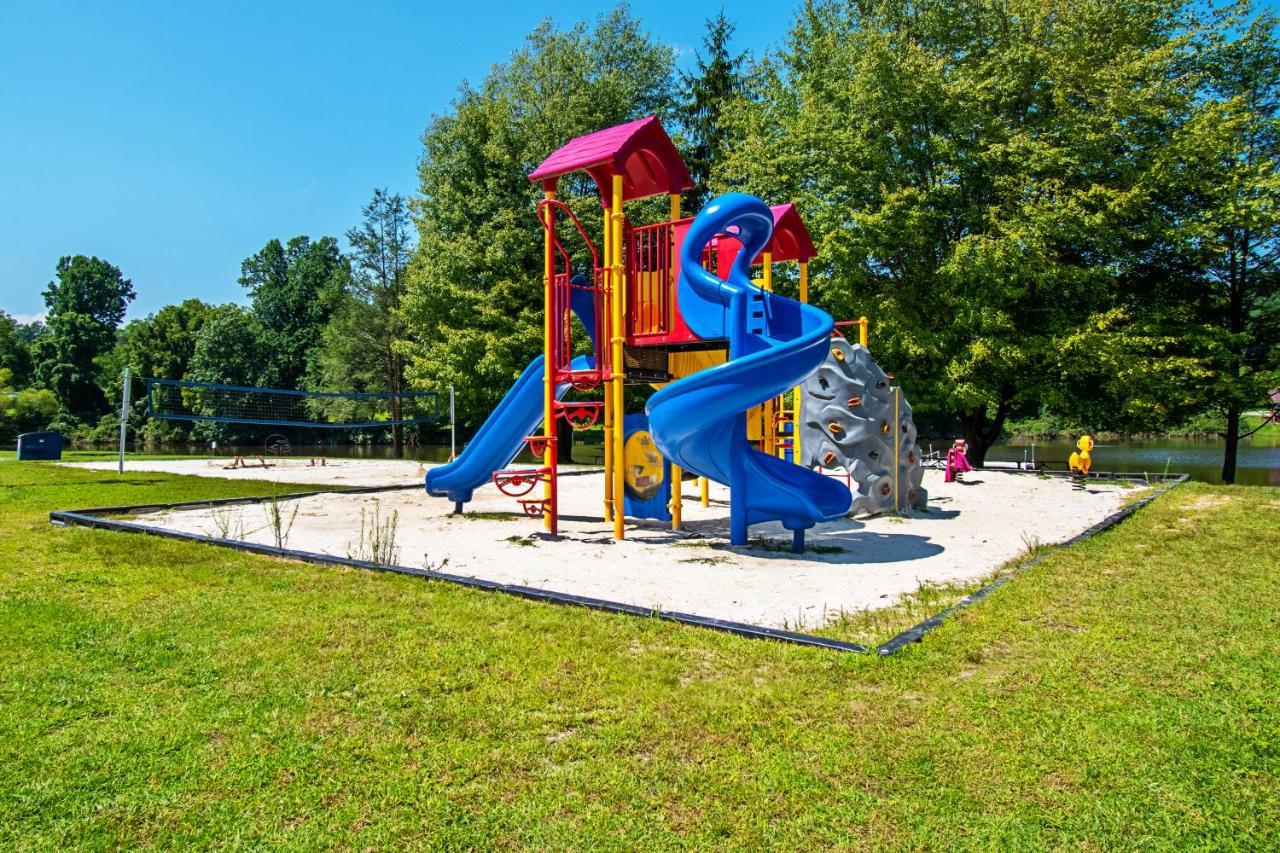 Hershey Camping Resort Park Model 6 Mount Wilson Exterior photo
